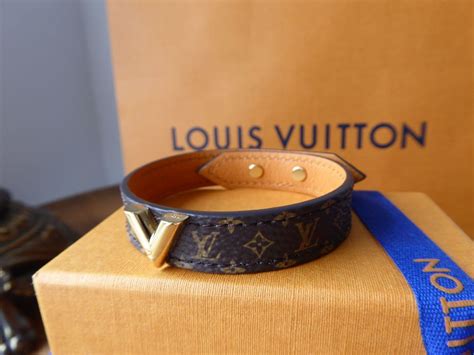 louis vuitton monogram party bracelet|lv bracelet size chart.